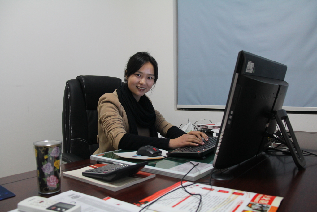 Amanda shifted to be a sales